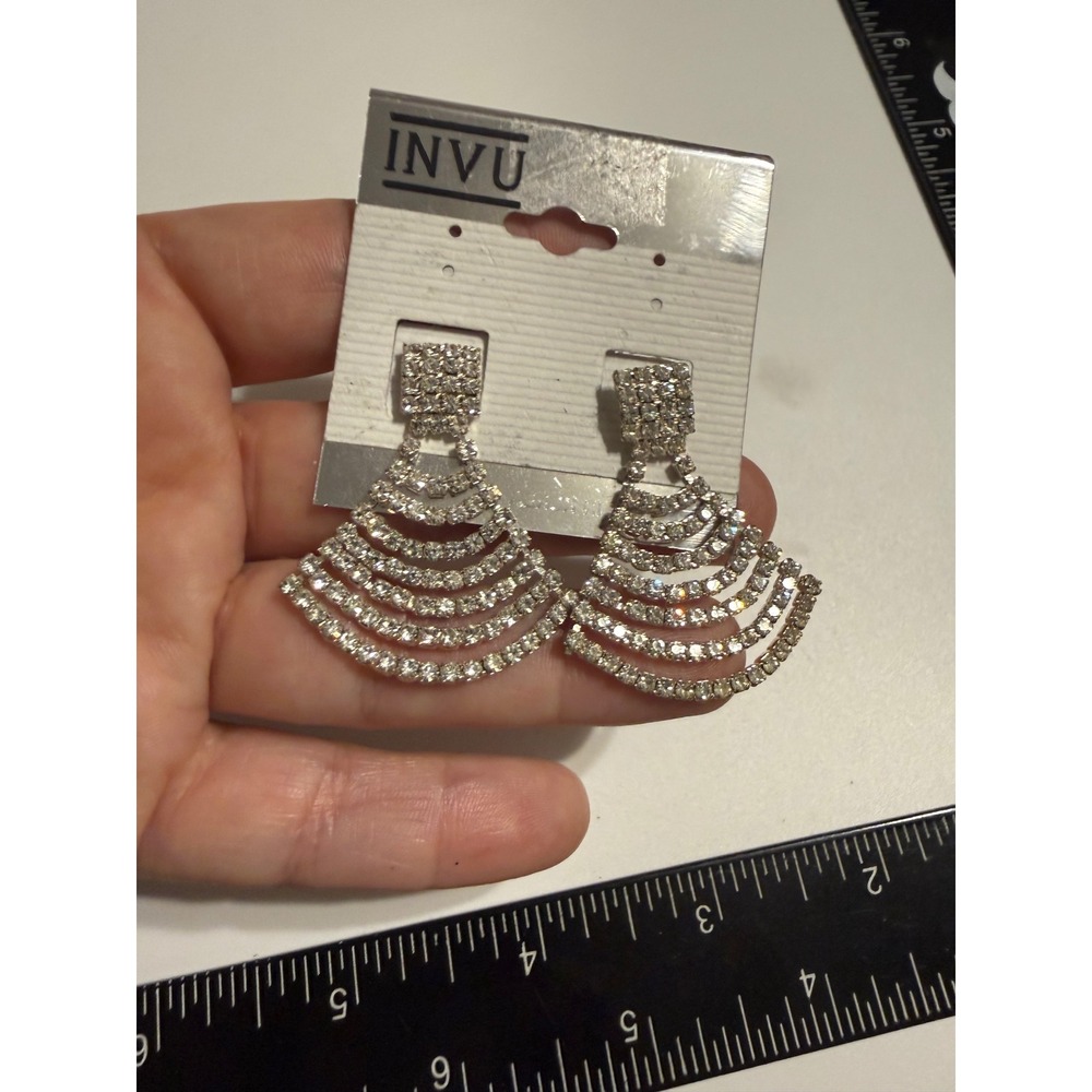 INVU Silver Tone‎ Rhinestone Fan Chandelier Drop Earrings Statement Jewelry